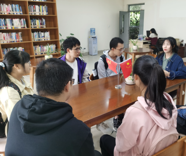 师资和课程方面试验区会聚中外优秀教师完善国际化课程系统